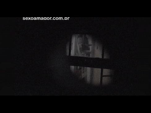 ❤️ Blondie blir i hemmelighet filmet av en nabolagsvoyeur gjemt bak hule murstein ❤️ Pornovideo ved no.rex-porn-com.ru ❌️❤